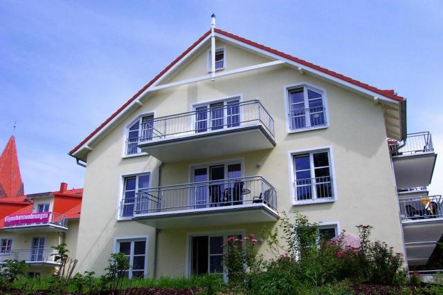 Schön gelegene Fewo mit Poolnutzung, Terrasse, Blick auf Salzhaff, 2 Slz