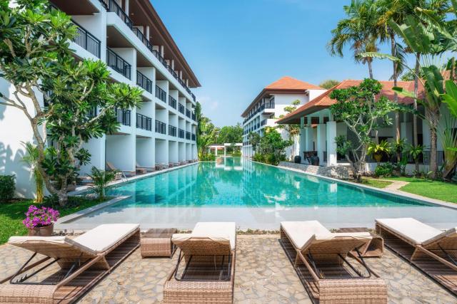 D Varee Mai Khao Beach Resort, Thailand