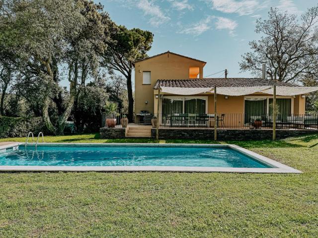 Casa Prins: luxury holiday home in a quiet area