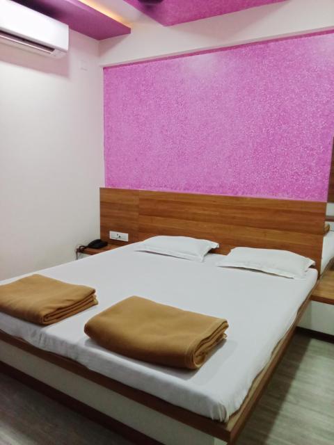 HOTEL SHREEJAY