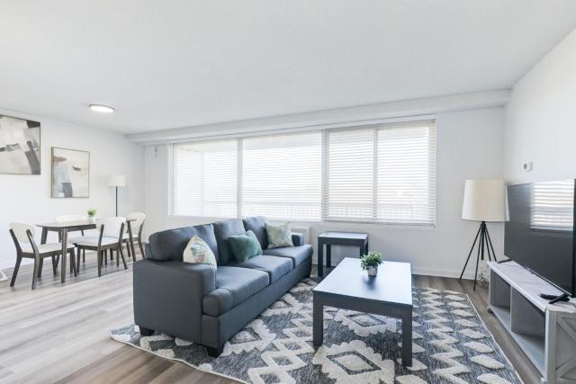 2BR Arlington Gem: Stylish & Conveniently Located