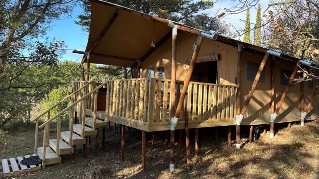 Tente Lodge au Domaine de l'Aven