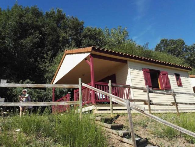 Chalet 3 étoiles - Piscine - eeiigg