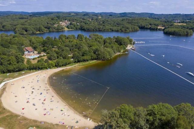 Camping 4 étoiles - Piscine - eeiifi