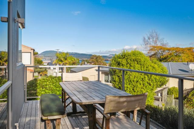 Grand Vue Bliss - Rotorua Holiday Home