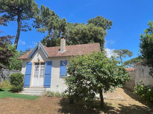 Maison Authentique: Plage, Commerces et Jardin Clôturé - FR-1-364-33