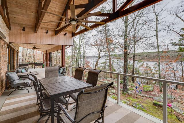 Greers Ferry Lake Vacation Rental with Porch and View!