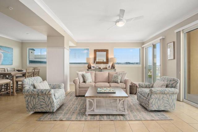 Gateway Grand - Huge Beach Condo with Outdoor Veranda and Pools