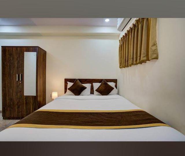 Hotel Madiwala Grand