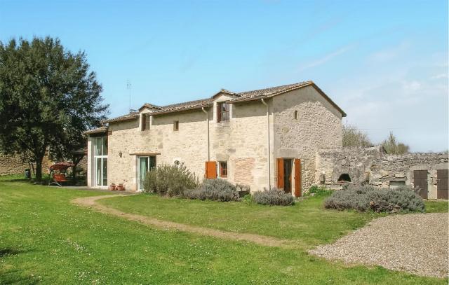 4 Bedroom Gorgeous Home In Montpeyroux