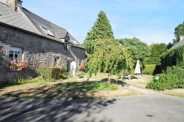 Maison de charme a Le Mene avec jardin