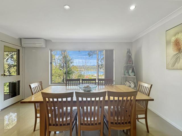 3 Bed Unit Amongst the Treetops in Batemans Bay