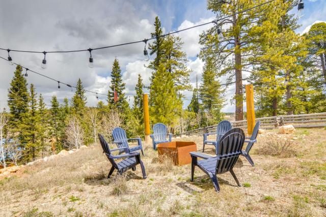 Inviting Utah Cabin with Spacious Deck and Fireplace!