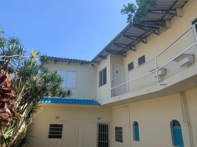 Apartamento térreo beira da praia