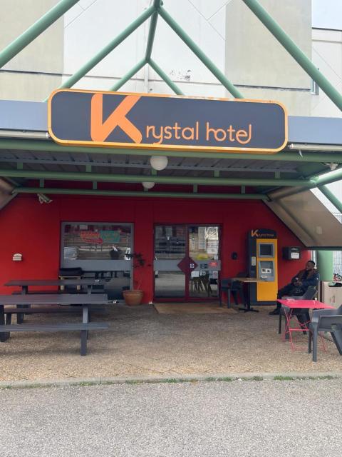 KRYSTAL HOTEL