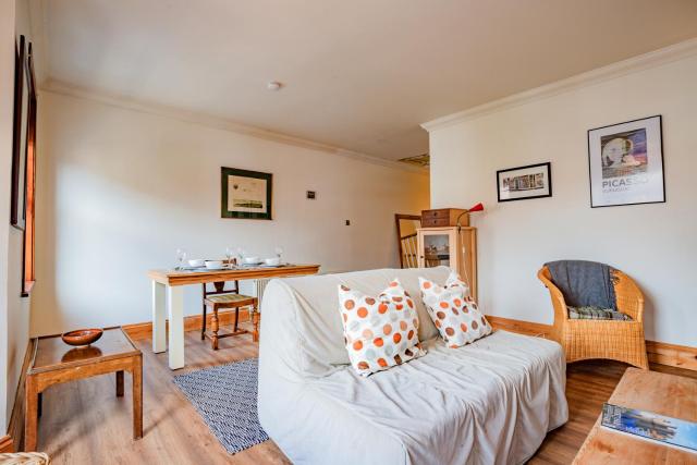 Host & Stay - Wellington Apartment