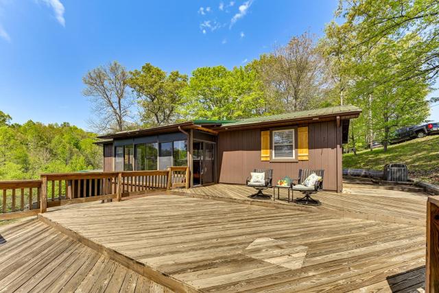 Gray Vacation Rental with Deck and Pond Access!