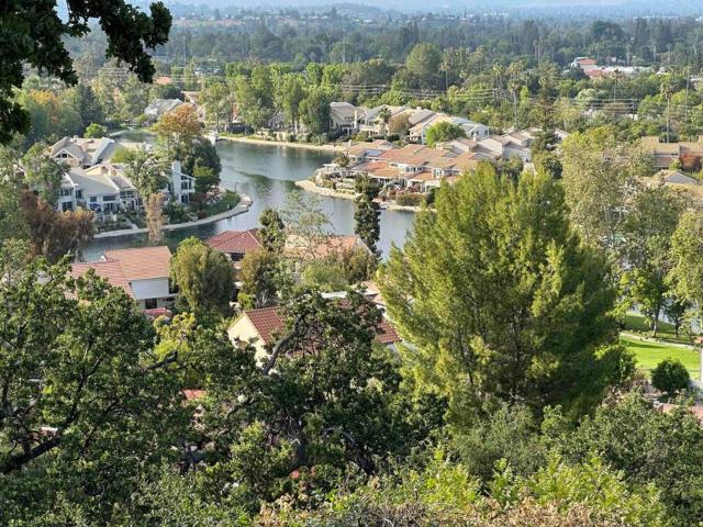 Calabasas Villa Lake View Home