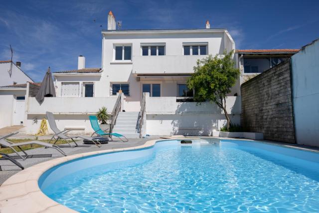 Belle Maison familiale avec piscine et jardin