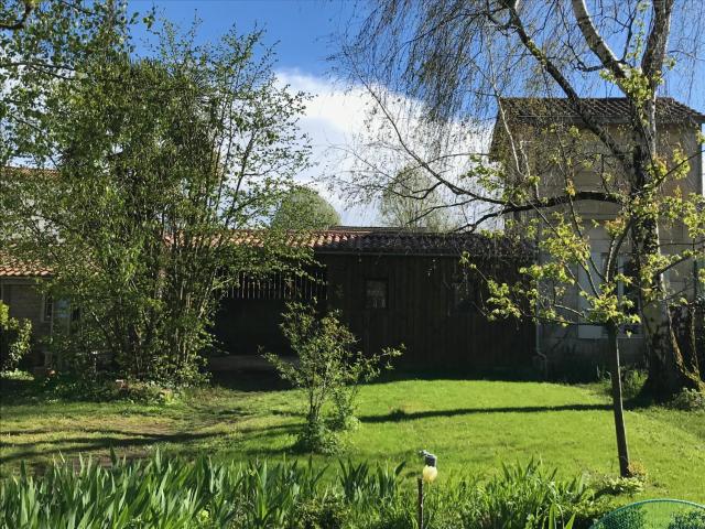 Le petit Horizon, neuf, calme et vert à 10 mn à pied du centre