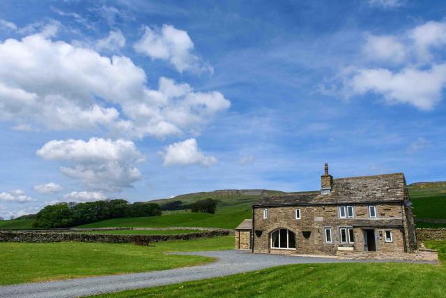 Finest Retreats - Shepherds Cottage at Mile House Farm