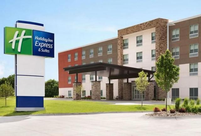 Holiday Inn Express & Suites Senatobia I-55, an IHG Hotel