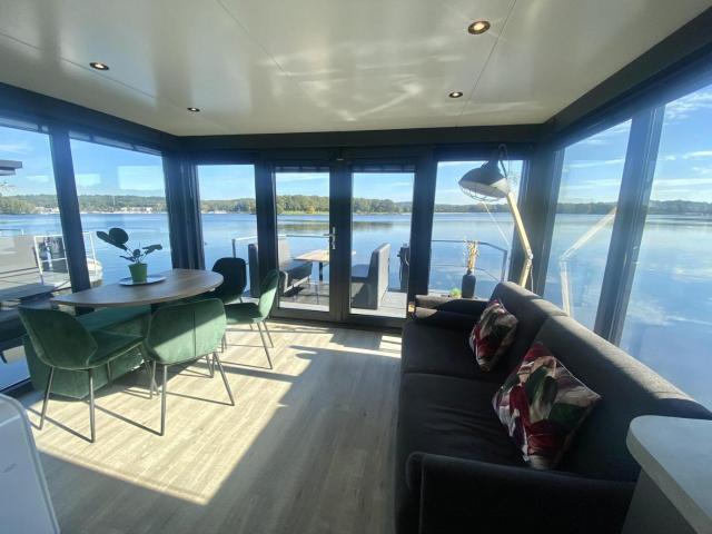 Houseboat Marina Mookerplas 4-6 persons