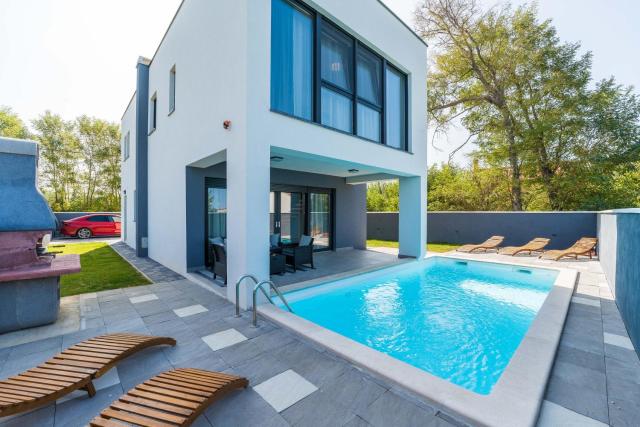 Villa Valy with heated pool