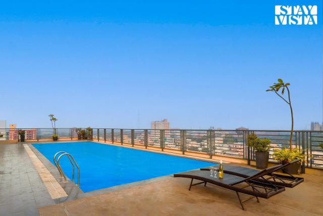 StayVista at Cityscape with Rooftop Pool - Jaipur