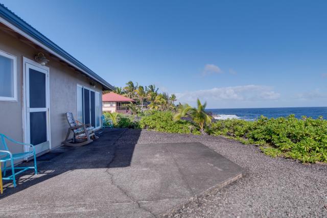 Coastal Keaau Home with Ocean and Sunrise Views!