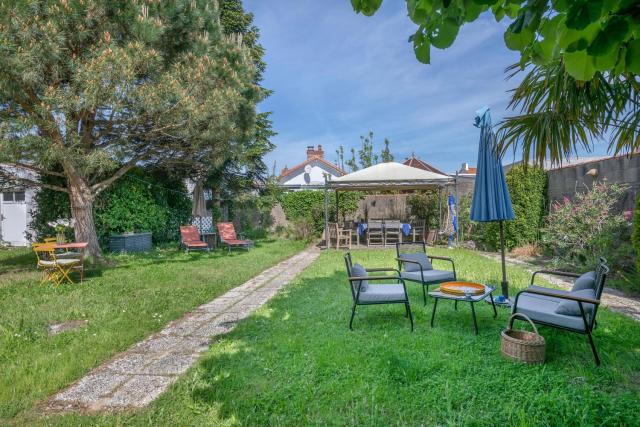 Maison avec jardin à 200m de la mer à La Bernerie