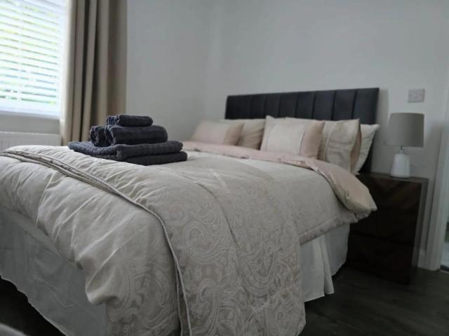 Perfect home from home Heart of Belfast Sleeps 6