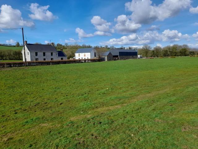 Farmhouse near Newtownstewart 3 bedrooms