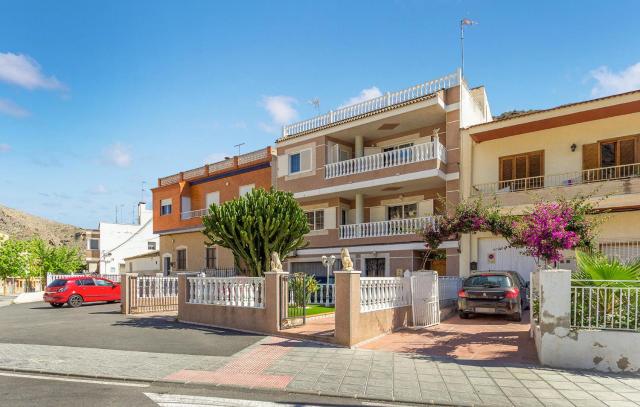 Amazing Apartment In Orihuela