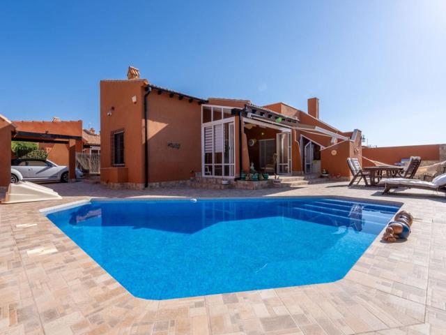 Villa with pool and roof terrace near Murcia