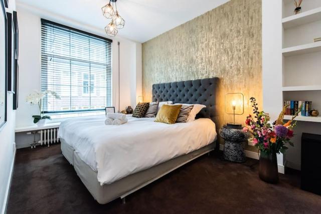 Luxurious boutique suite in City Center