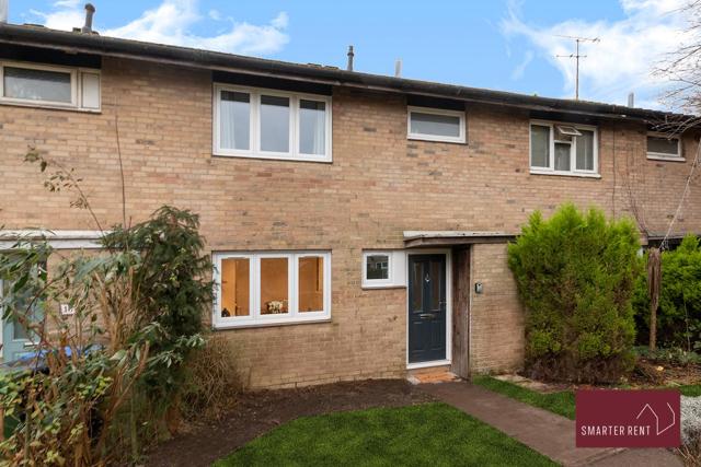 Woking - 3 Bedroom House - With Garden