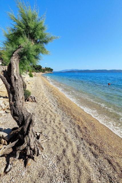 Strandnahes Ferienhaus Zorra mit Garten