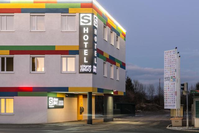 sHome Hotel Graz - Self-Check-in & free parking