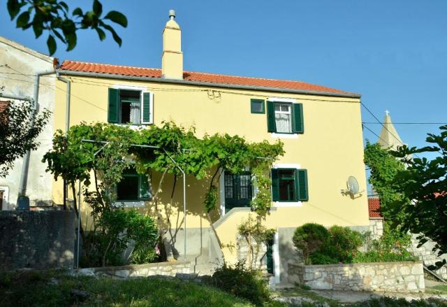 Insel Cres, Stivan, liebevoll restauriertes Dorfhaus über der Adriabucht Merascica