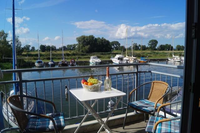 Ferienstudio mit Balkon und Wasserblick