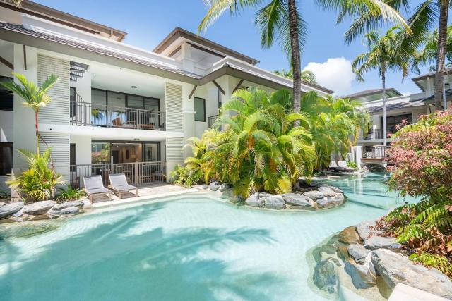 'Resort Swim-out' Sunshine, Sand, and Poolside Serenity