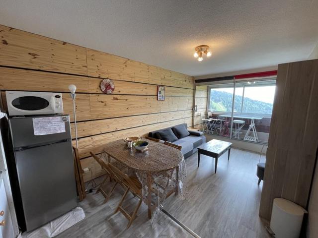 Appartement T2 cabine avec balcon, accès piste, parking, animaux bienvenus - FR-1-787-69