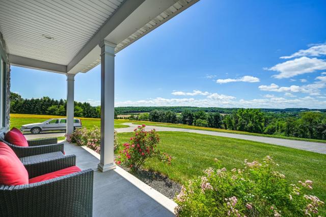 Hanover Retreat with Pool, Near Codorus State Park!