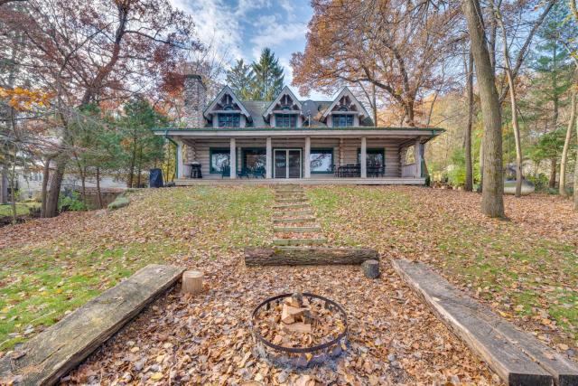 Waterfront Sugar River Cabin with Dock and Game Room!