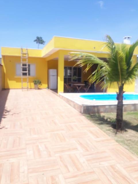 Casa com Piscina