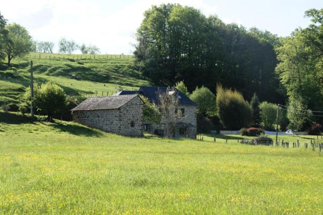 Gîte de France à Saint-Bonnet-la-Rivière 3 épis - Gîte de France 8 personnes 984