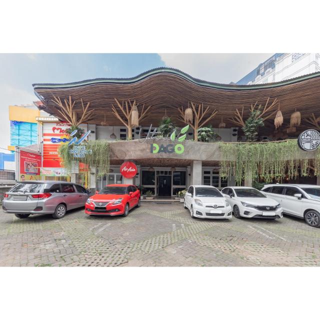 Urbanview Hotel Utari