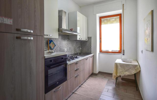 2 Bedroom Nice Apartment In Longobardi