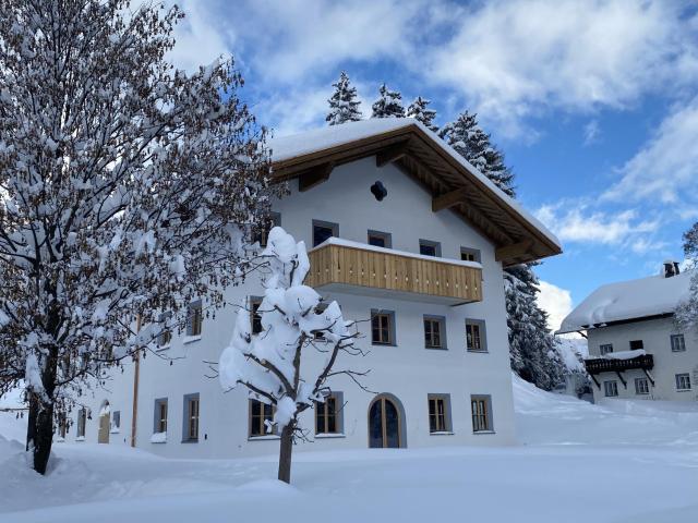 Chalet Silver Fox